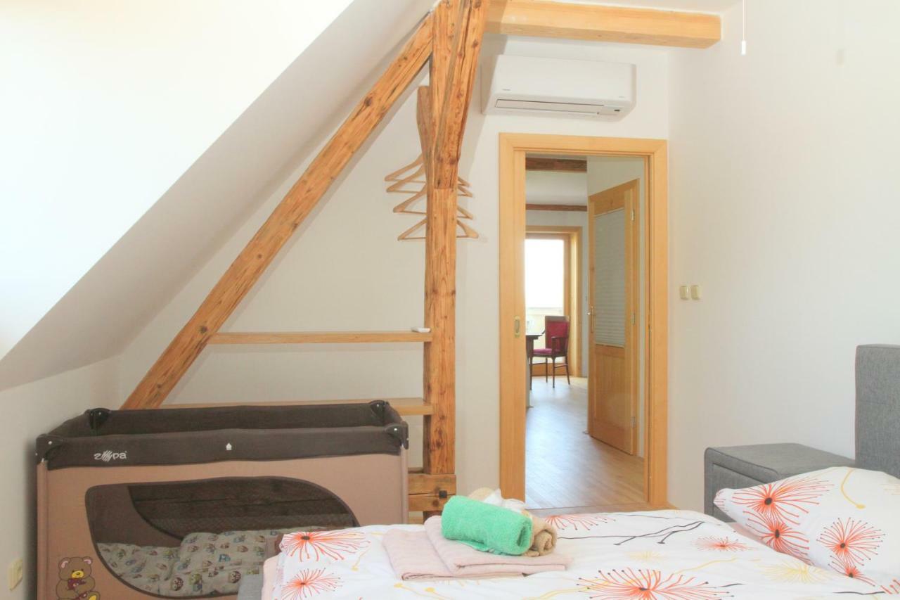 Apartmán Nela Valtice Exteriér fotografie